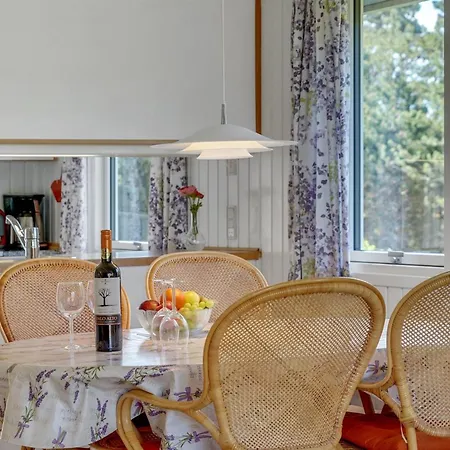 Kristiina - 300m From The Sea By Interhome Laeso